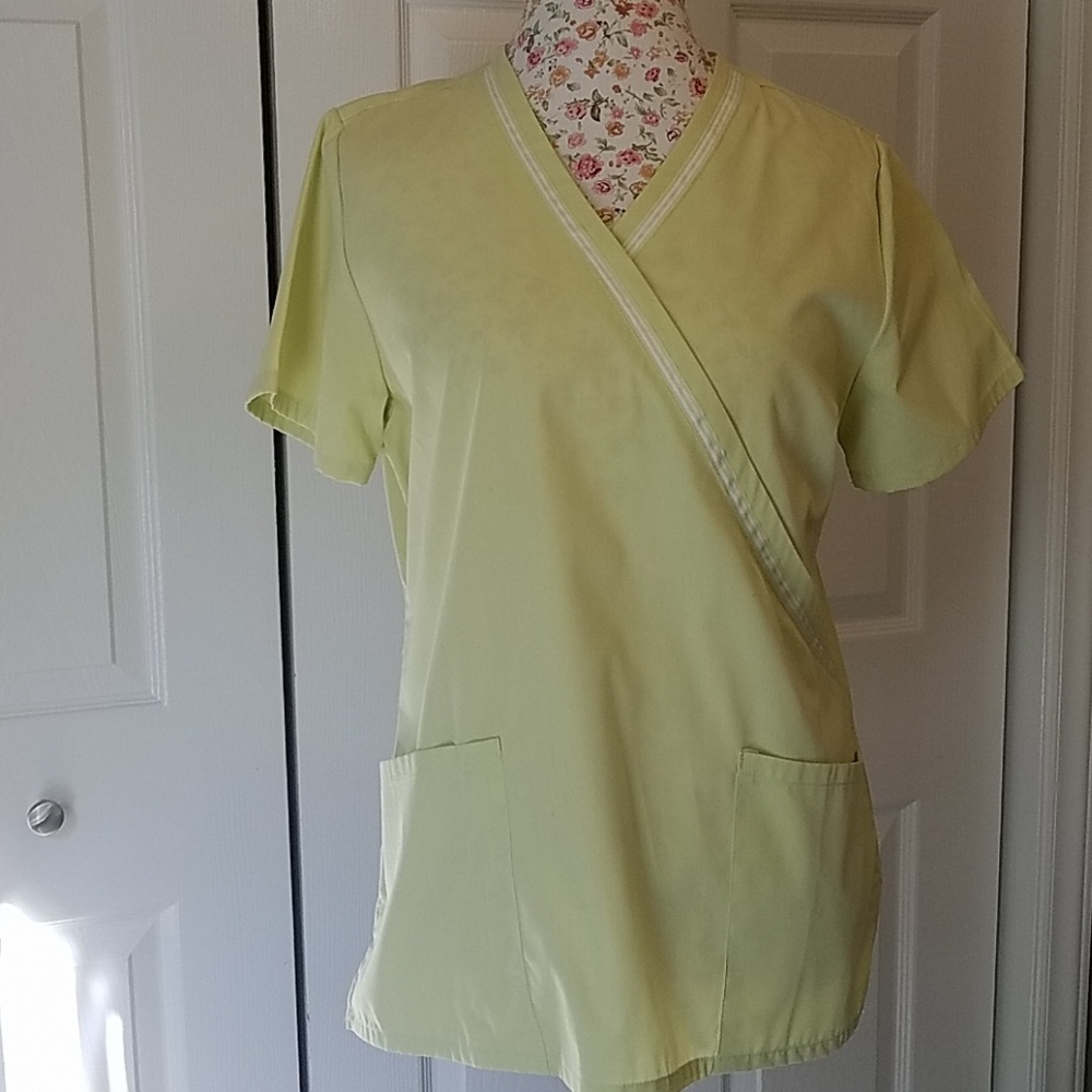 NWOT Professional Scrub women's SZ S/CH